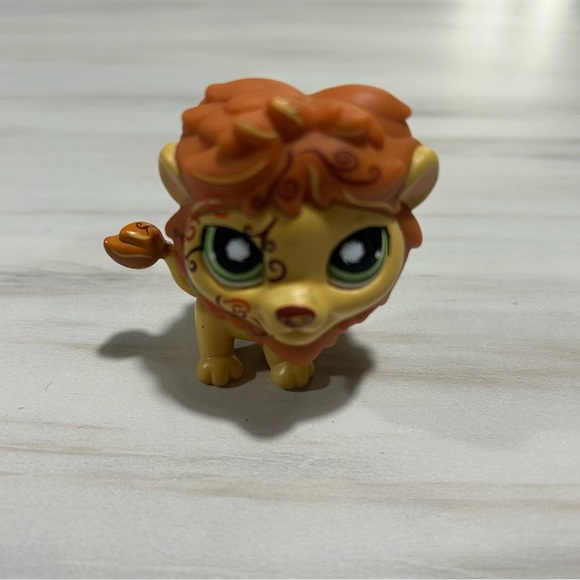 ⭐️ Littlest Pet Shop #944 Lion - Picture 1 of 4